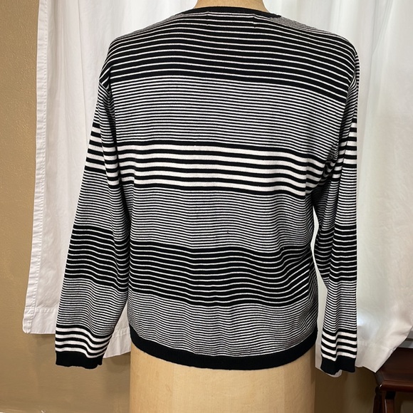 Vintage Norton Studio black and white striped button down sweater - Picture 3 of 7